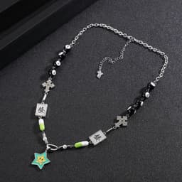Beaded fashion necklace