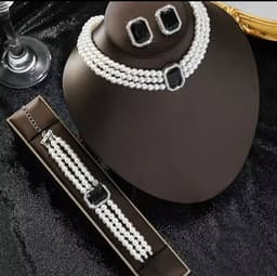 Beaded jewelry set